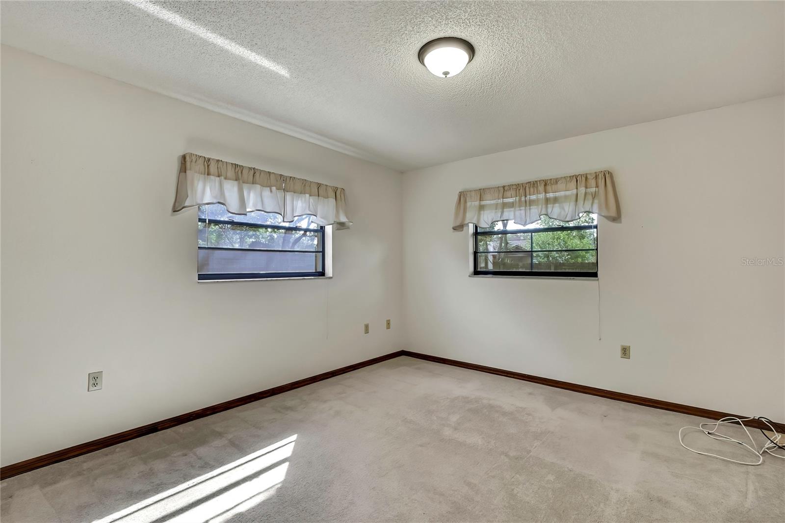 Image 38 of 54 For 3296 Dolin Avenue