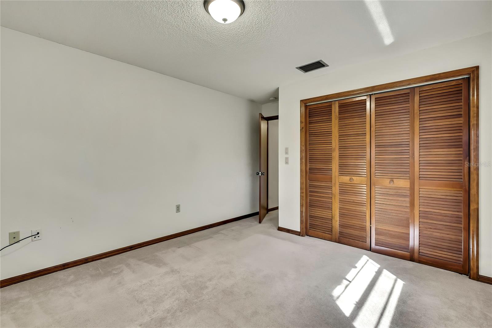 Image 39 of 54 For 3296 Dolin Avenue