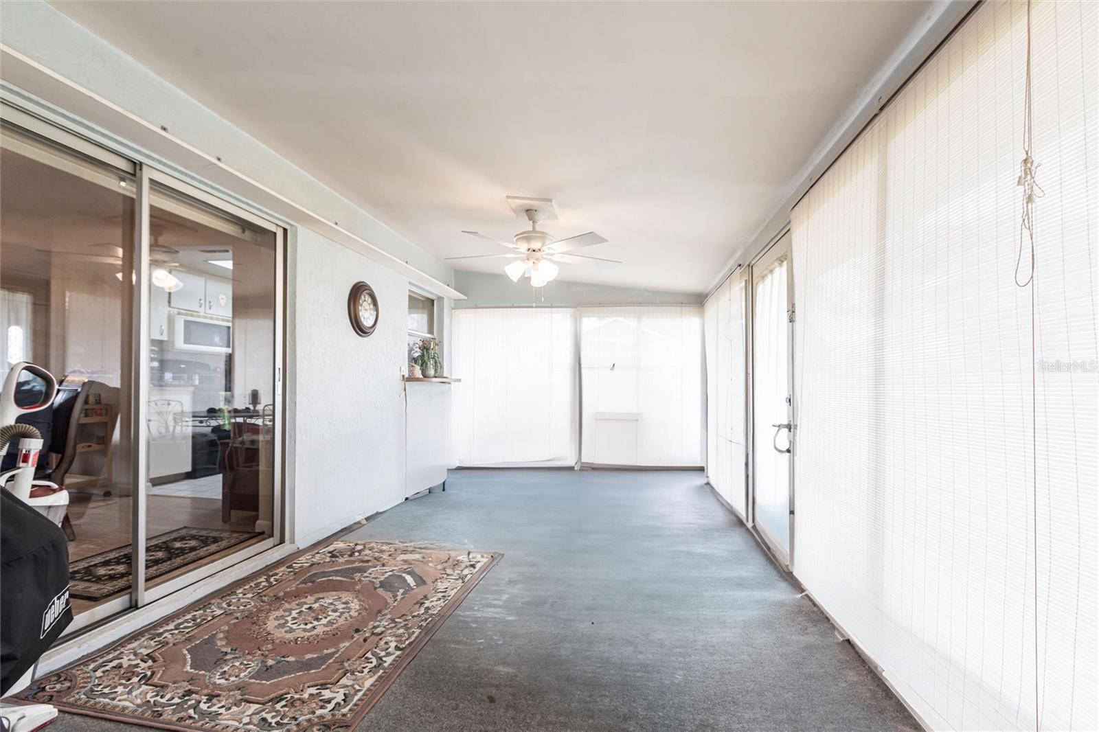 Listing photo id 16 for 10031 Hayward Road