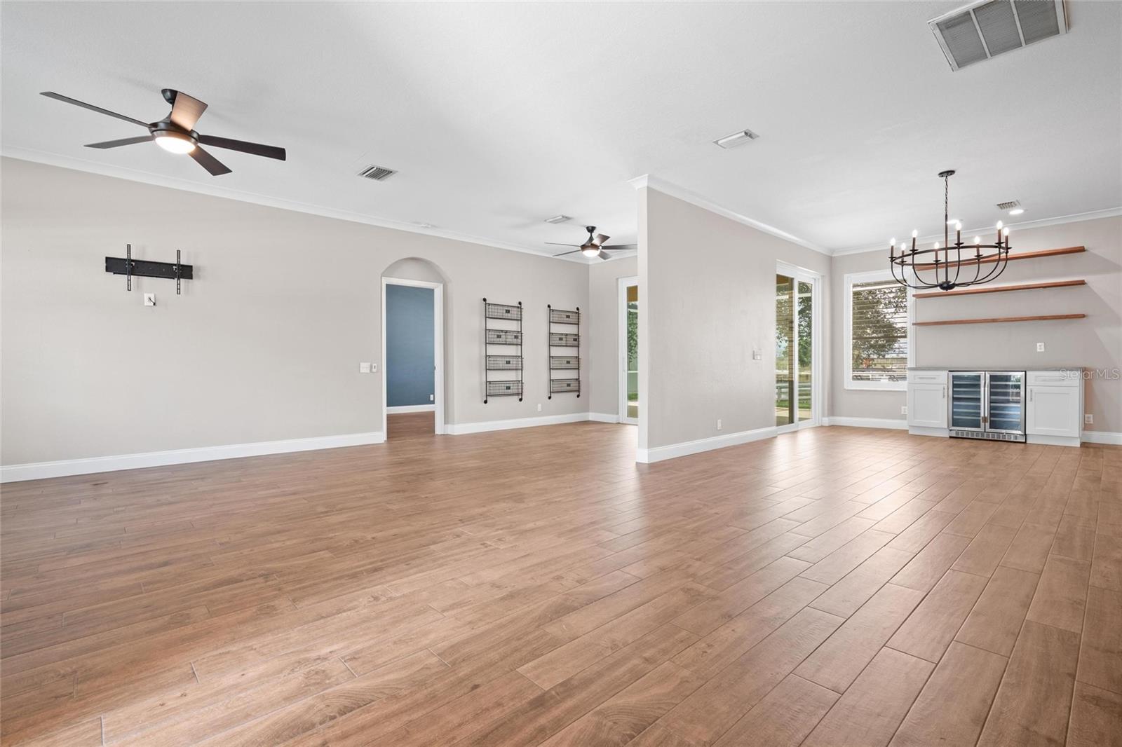 Image 14 of 44 For 1857 Riveredge Drive