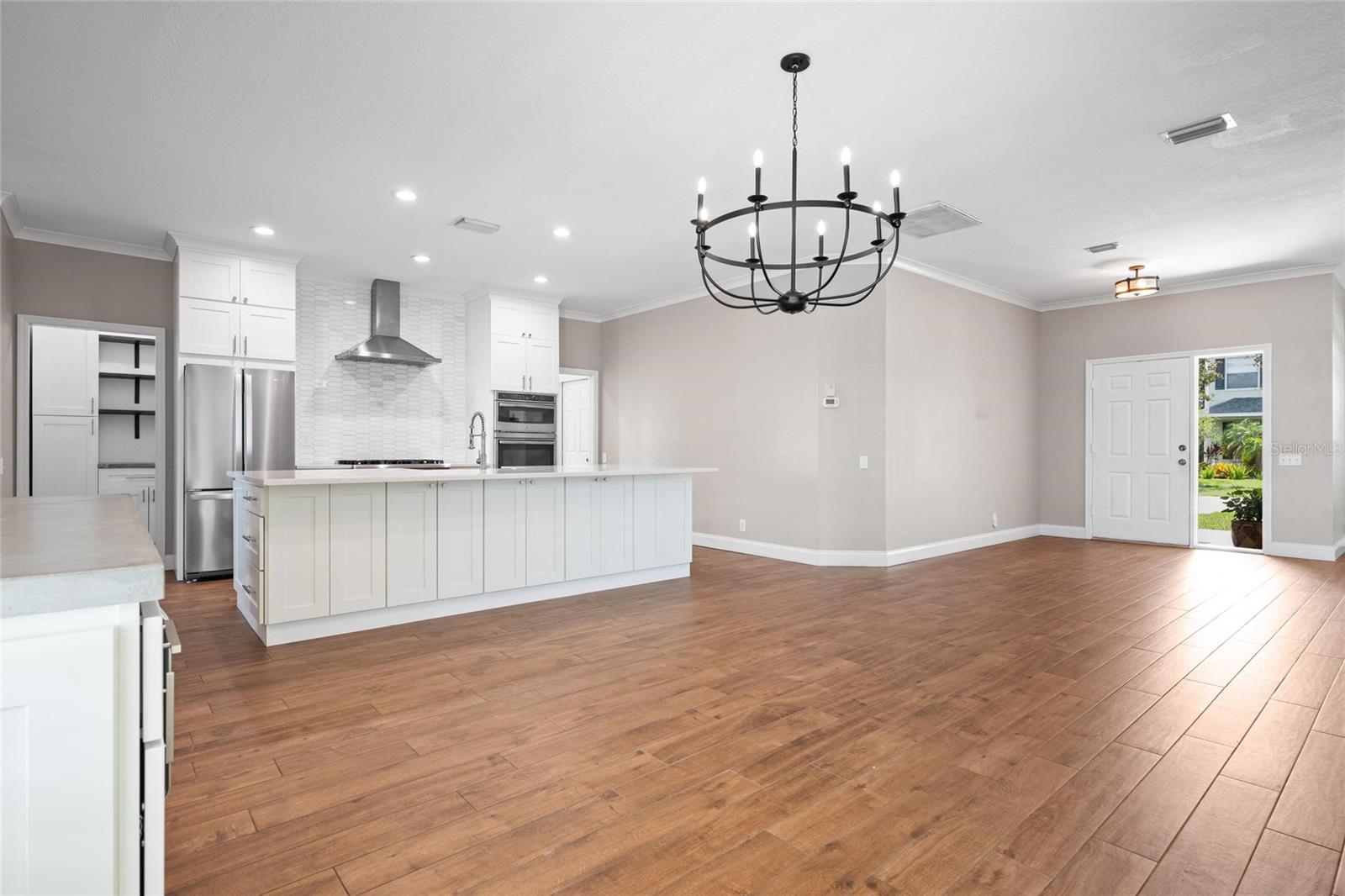 Image 16 of 44 For 1857 Riveredge Drive