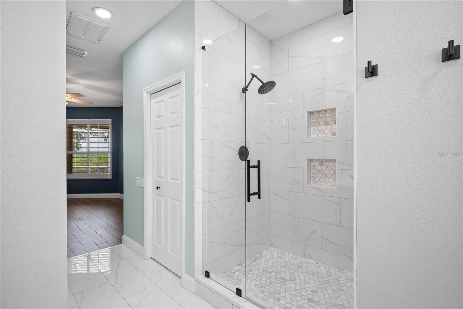 Image 31 of 44 For 1857 Riveredge Drive