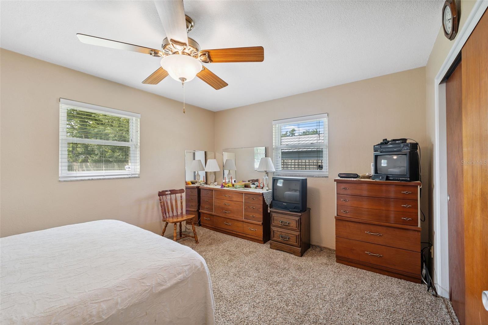 Image 17 of 43 For 18922 Dvorak Drive