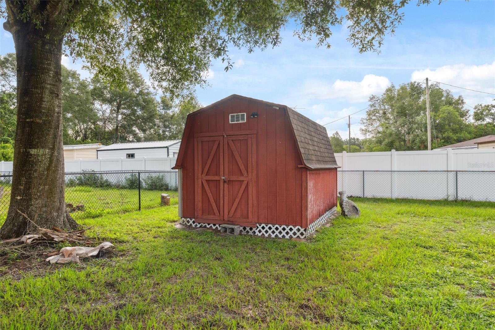 Image 24 of 43 For 18922 Dvorak Drive