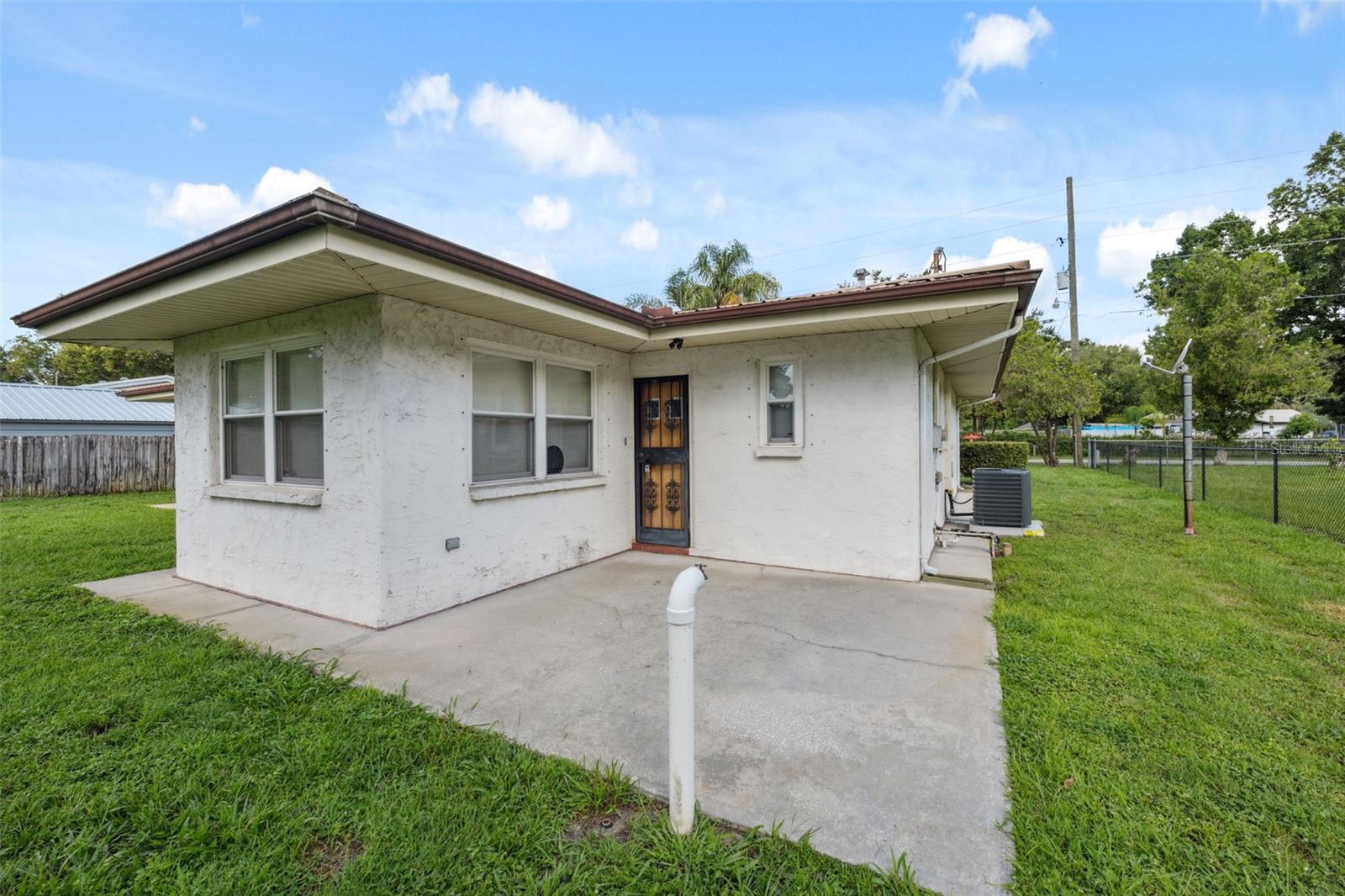 Image 32 of 43 For 18922 Dvorak Drive