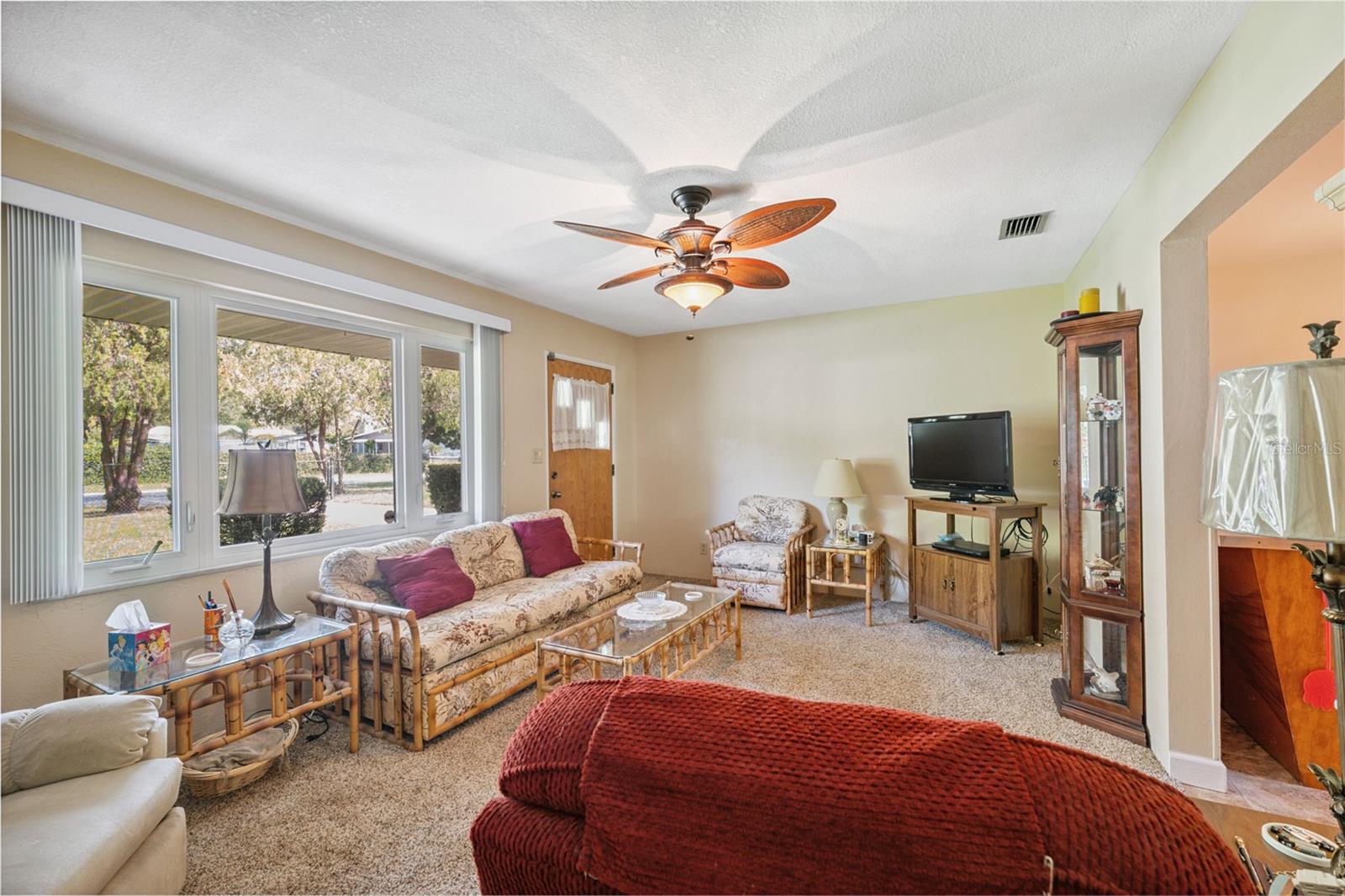 Image 6 of 43 For 18922 Dvorak Drive