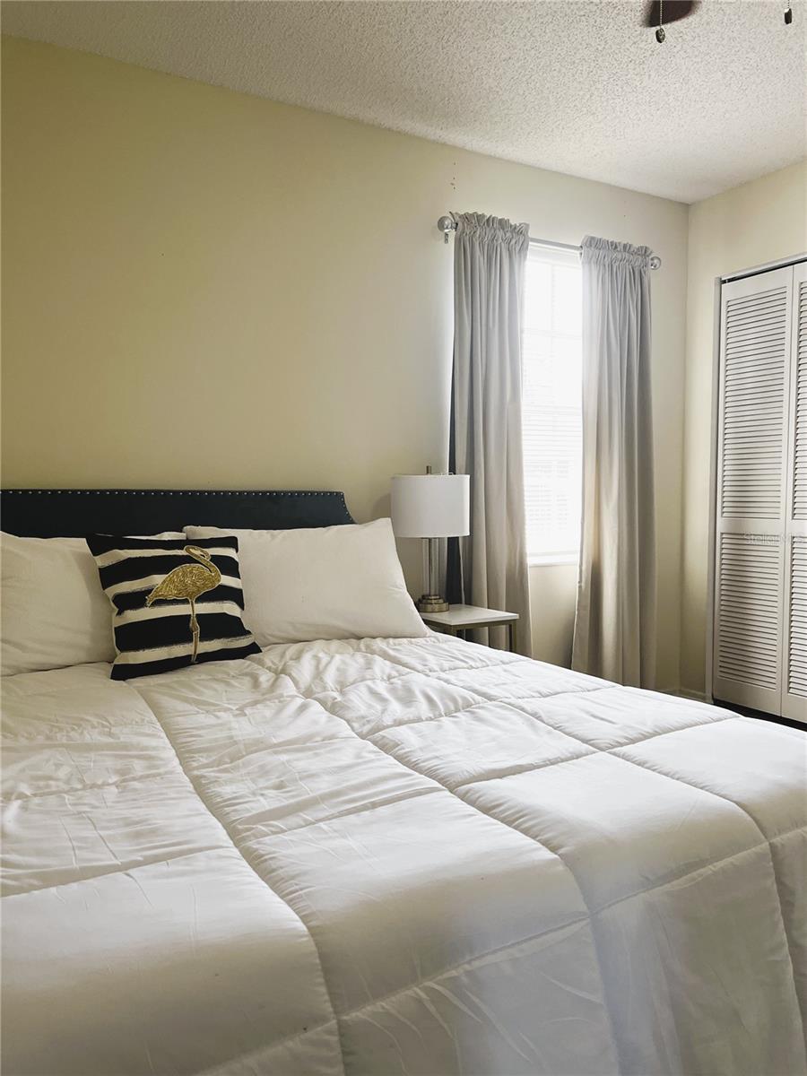 Listing photo id 28 for 7721 Hillside Court 203