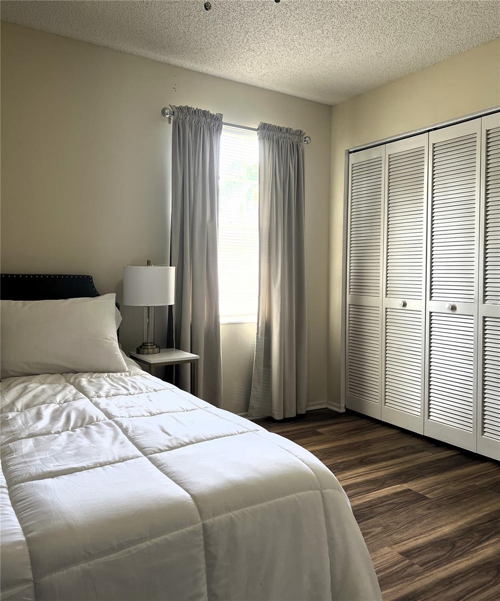Listing photo id 29 for 7721 Hillside Court 203