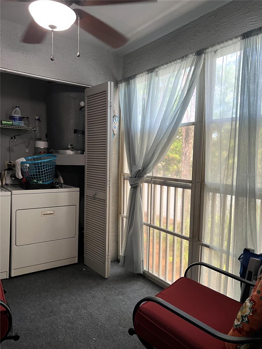 Listing photo id 32 for 7721 Hillside Court 203