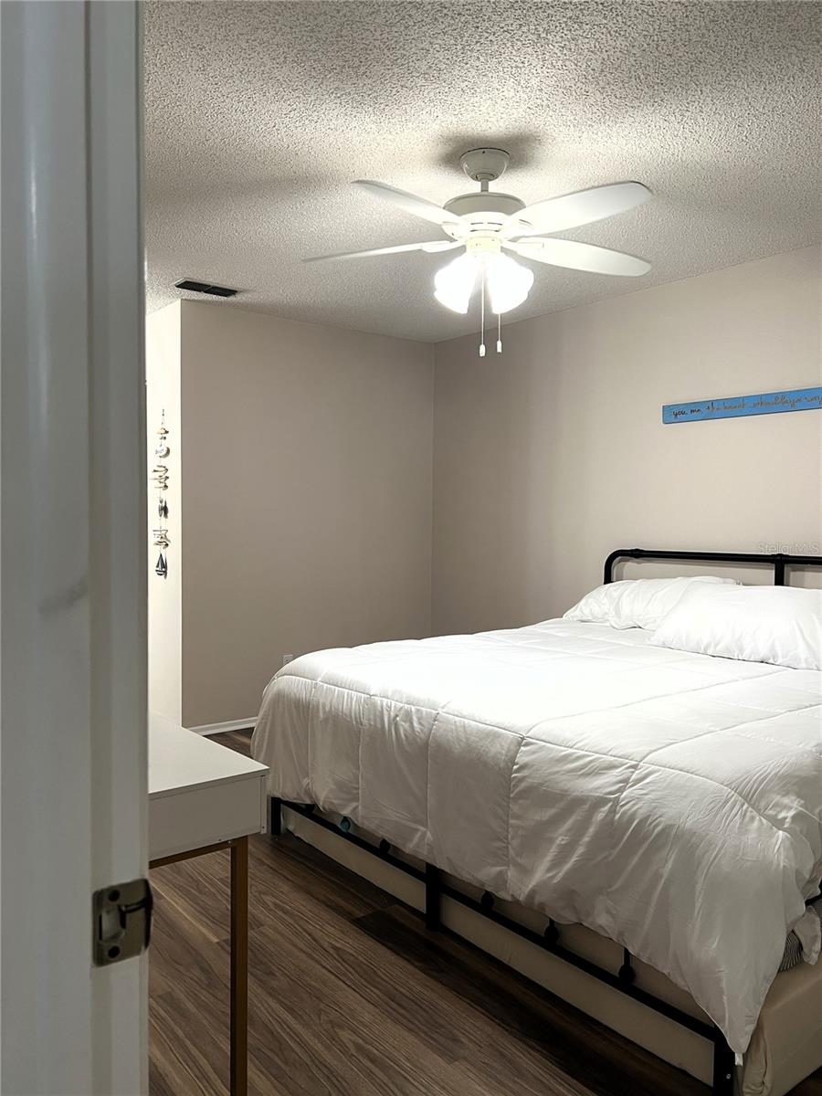 Listing photo id 36 for 7721 Hillside Court 203