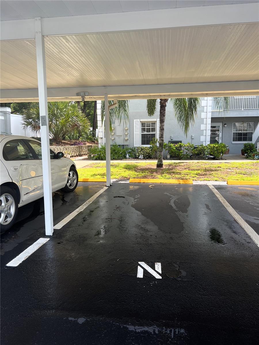 Listing photo id 46 for 7721 Hillside Court 203