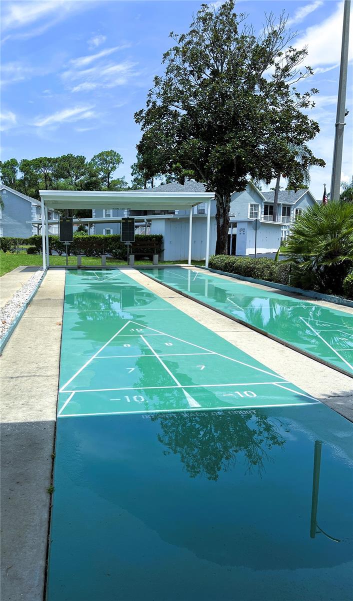 Listing photo id 48 for 7721 Hillside Court 203