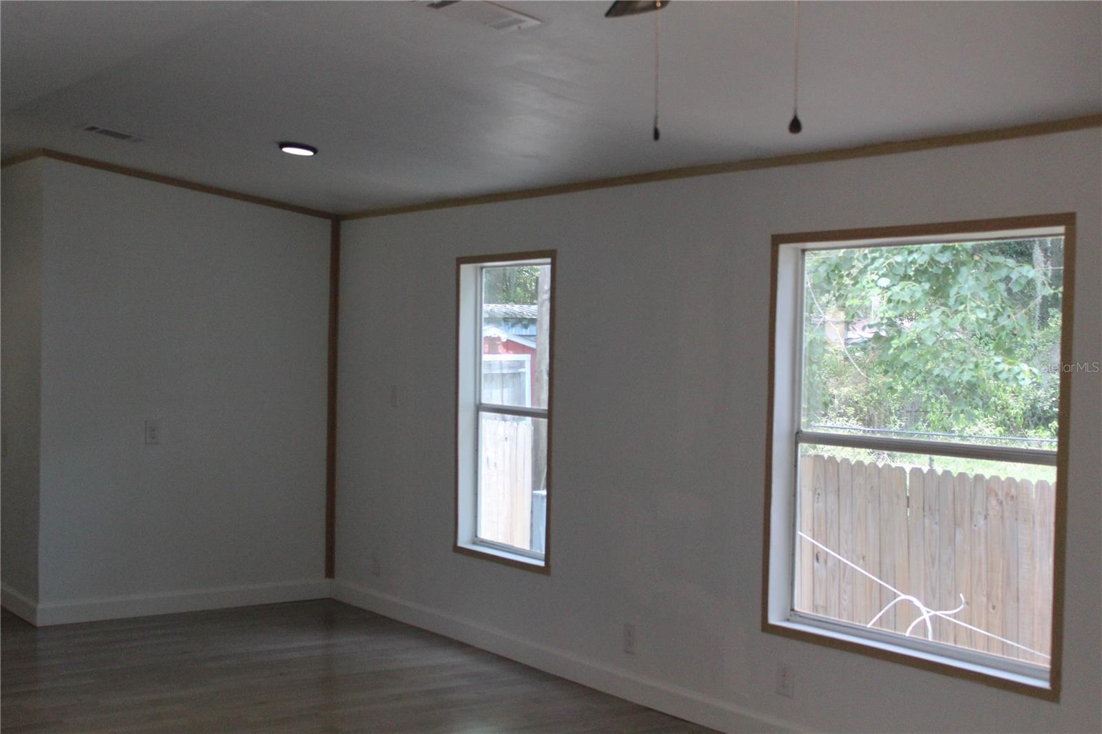 Image 14 of 26 For 4209 Lake Park Drive