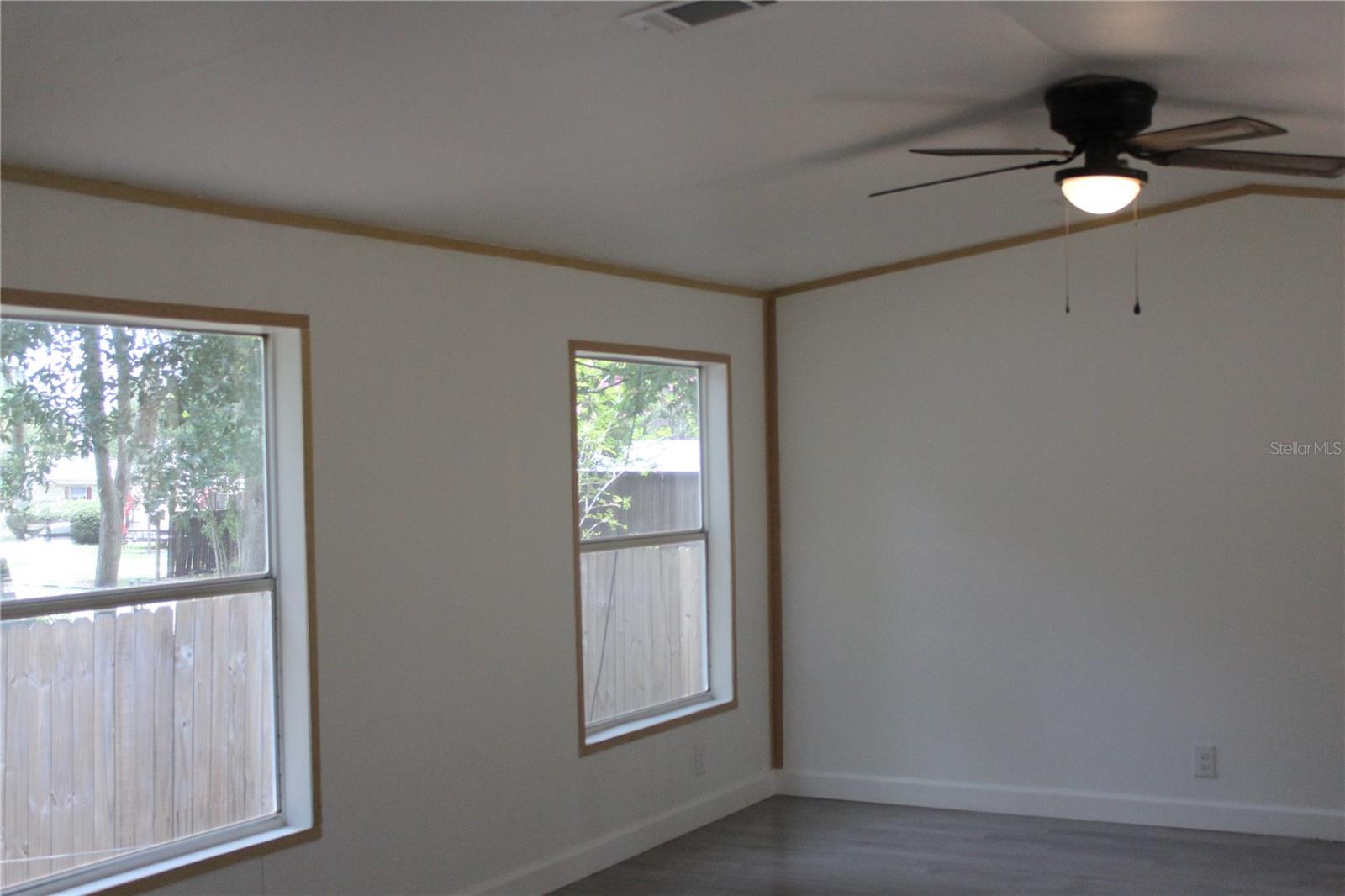 Image 15 of 26 For 4209 Lake Park Drive