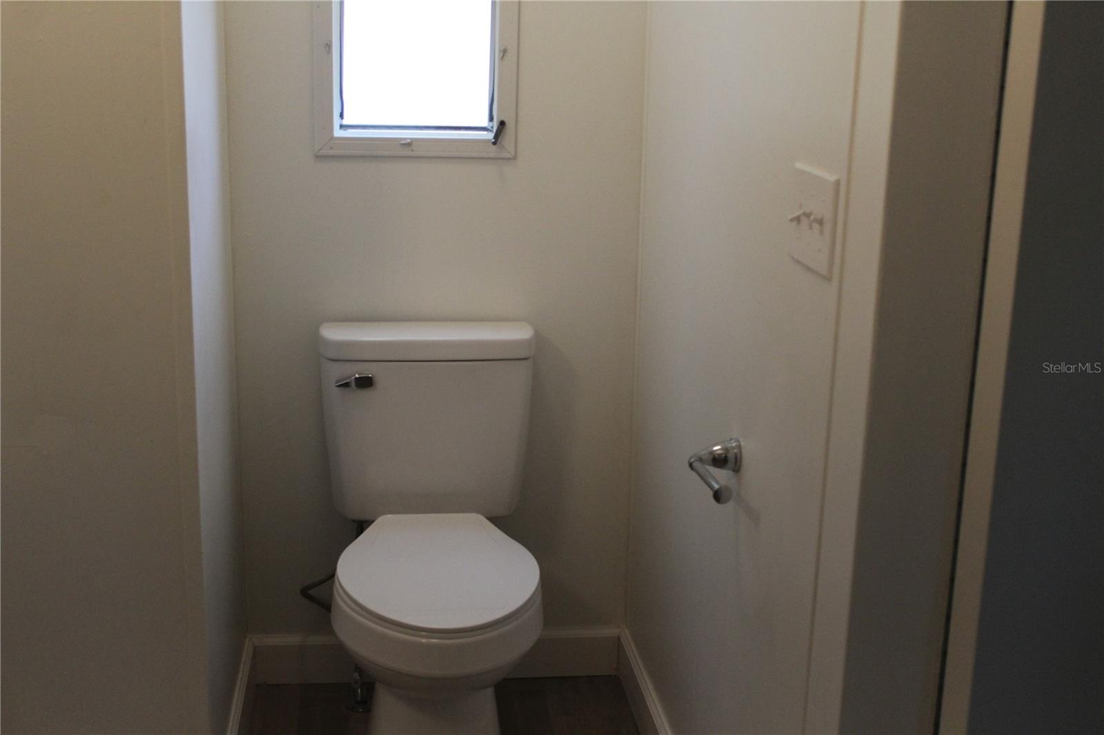 Image 19 of 26 For 4209 Lake Park Drive