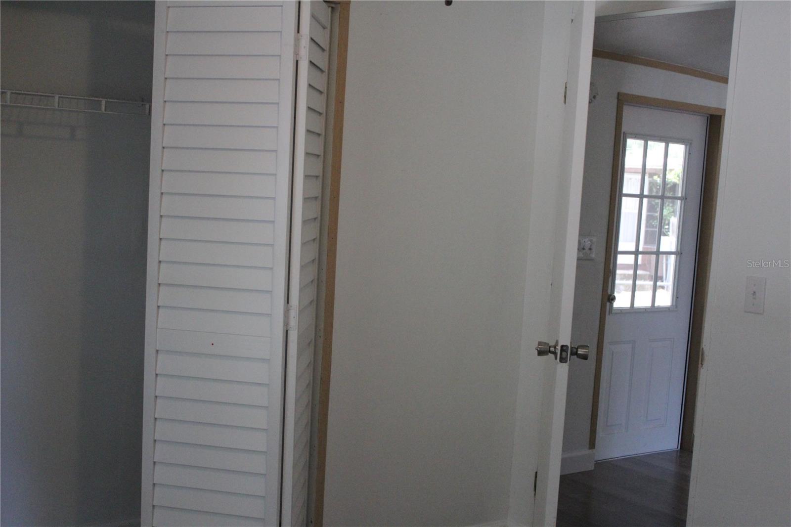 Image 23 of 26 For 4209 Lake Park Drive