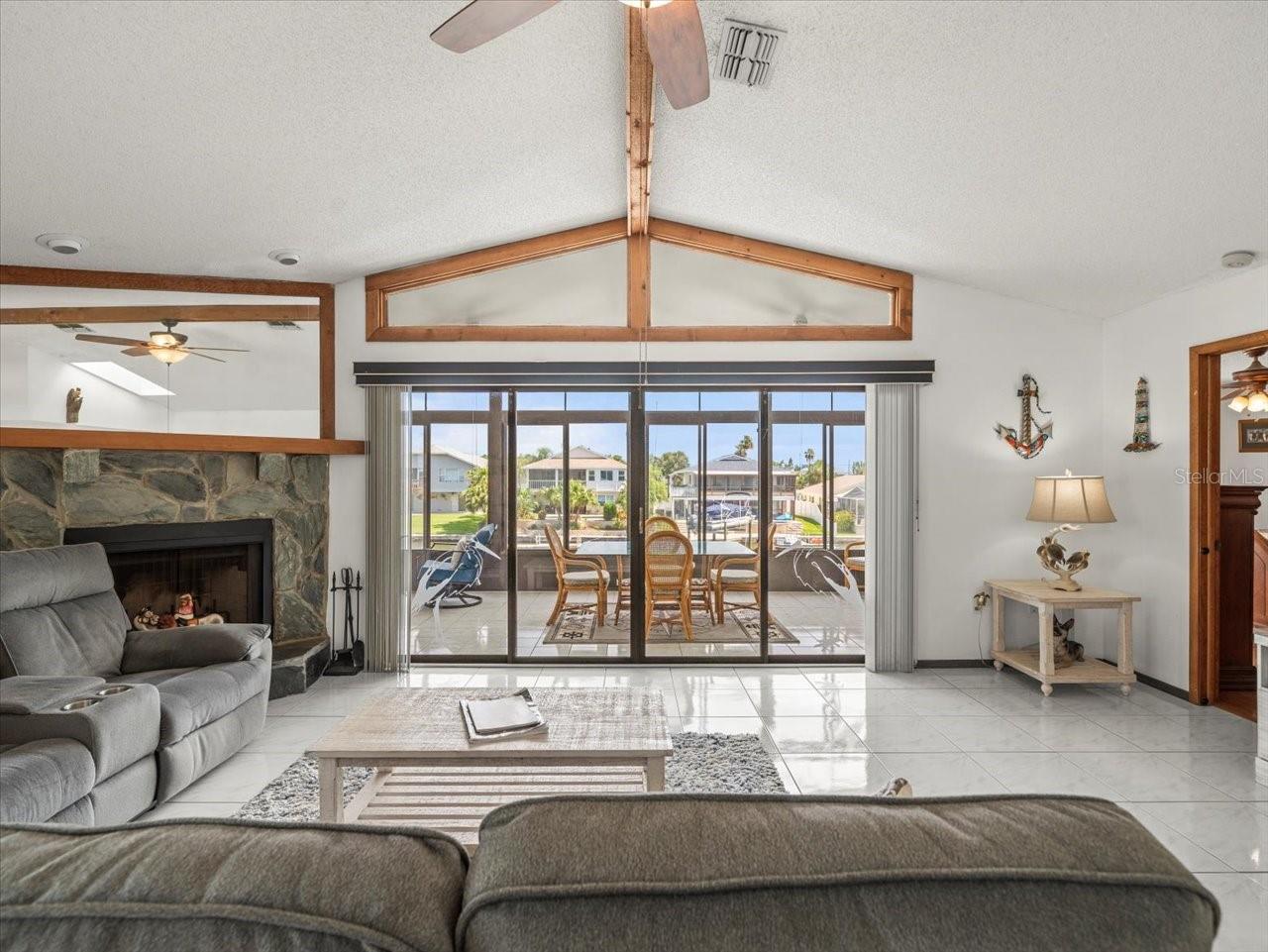 Image 19 of 86 For 4359 Tahiti Drive