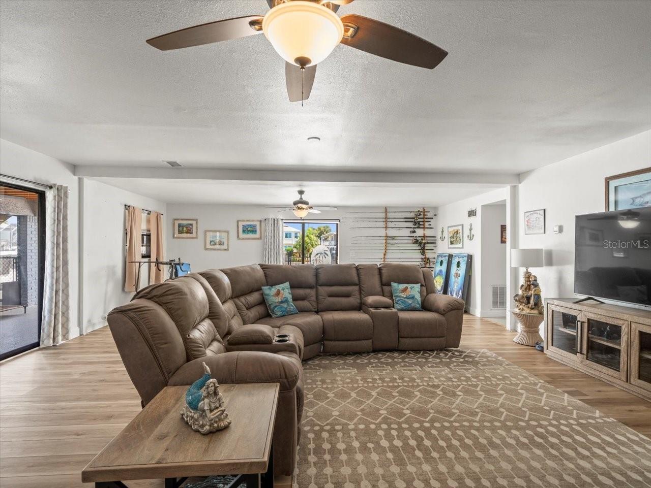 Image 43 of 86 For 4359 Tahiti Drive