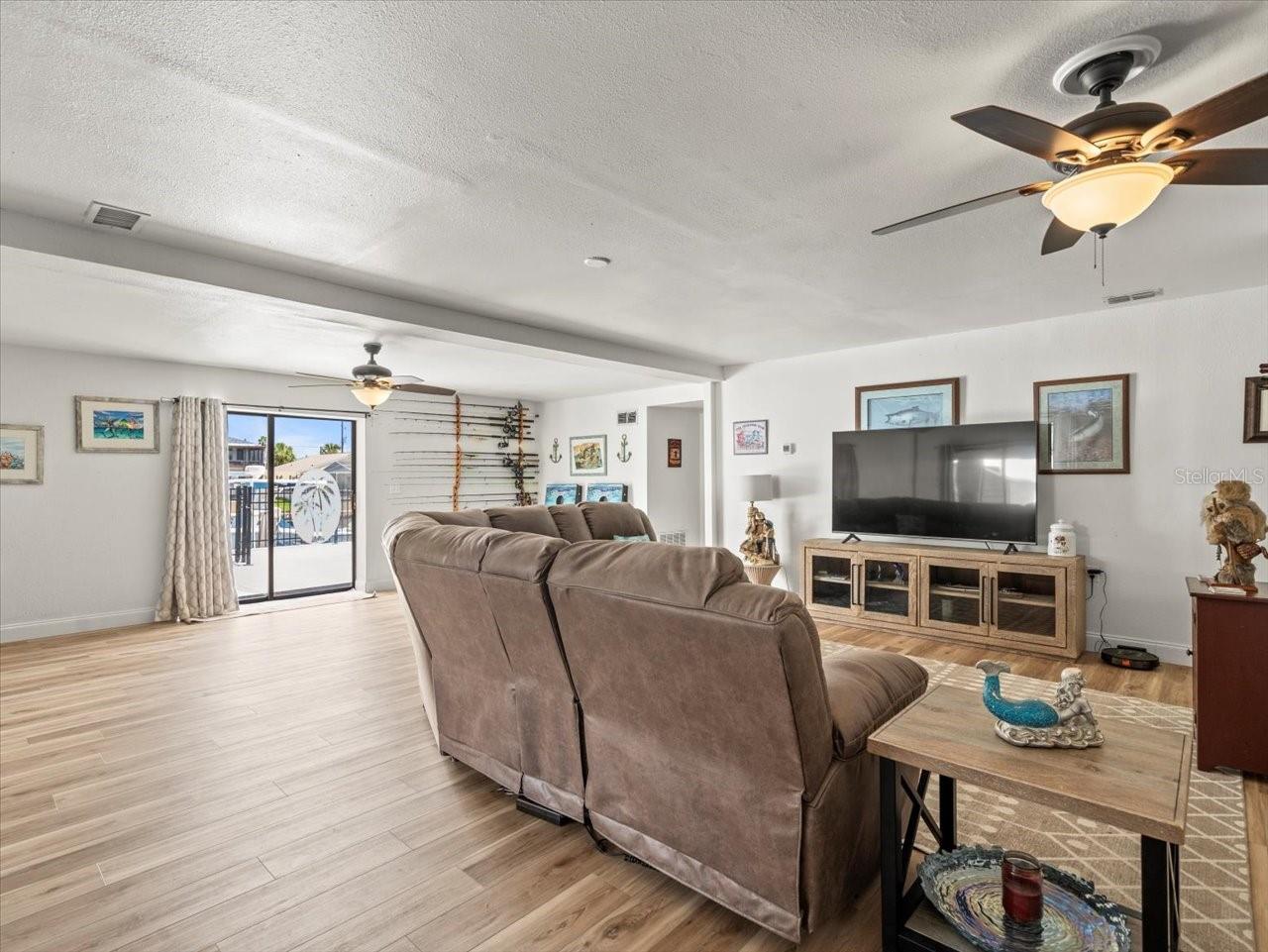 Image 44 of 86 For 4359 Tahiti Drive