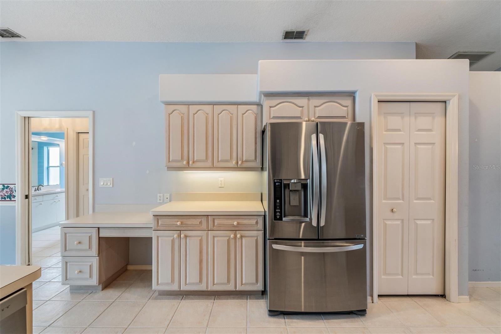 Image 16 of 29 For 8426 Ashford Place