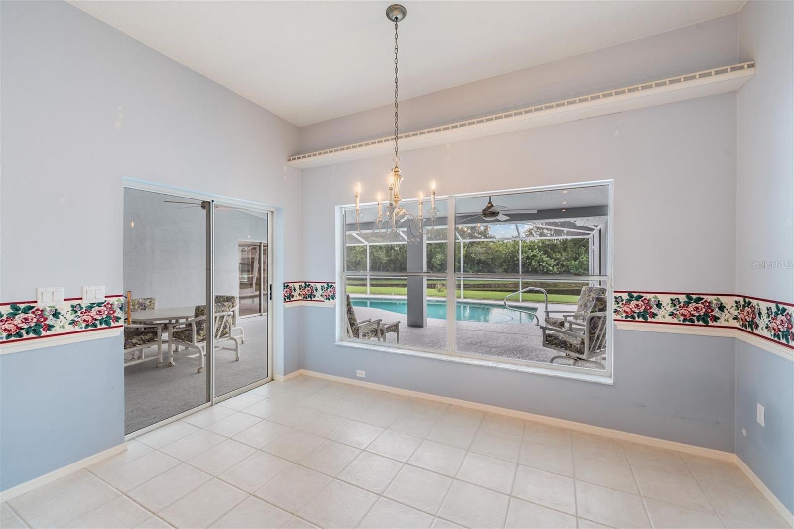 Image 17 of 29 For 8426 Ashford Place