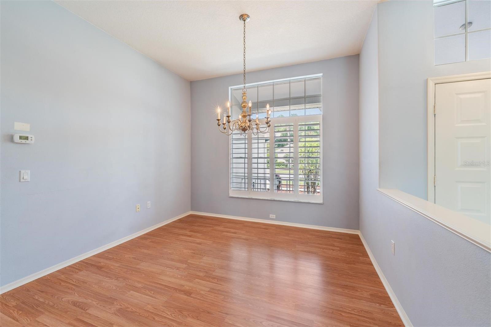 Image 7 of 29 For 8426 Ashford Place