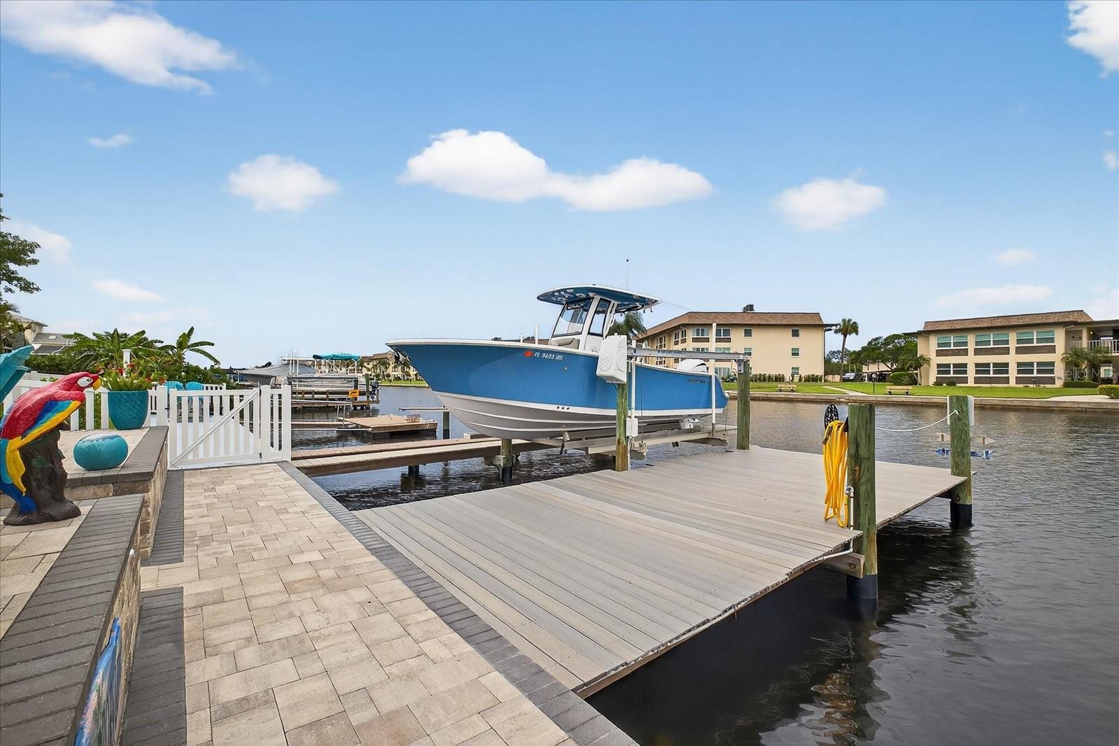 Image 19 of 72 For 4701 Floramar Terrace