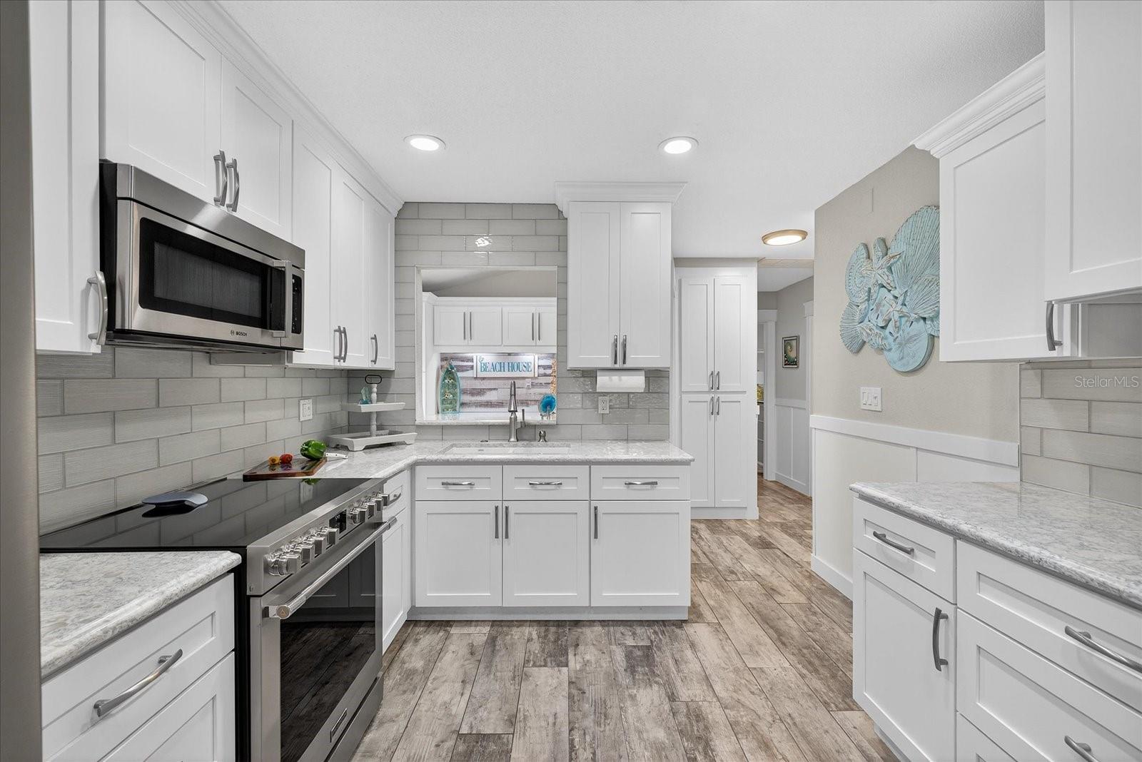 Image 38 of 72 For 4701 Floramar Terrace