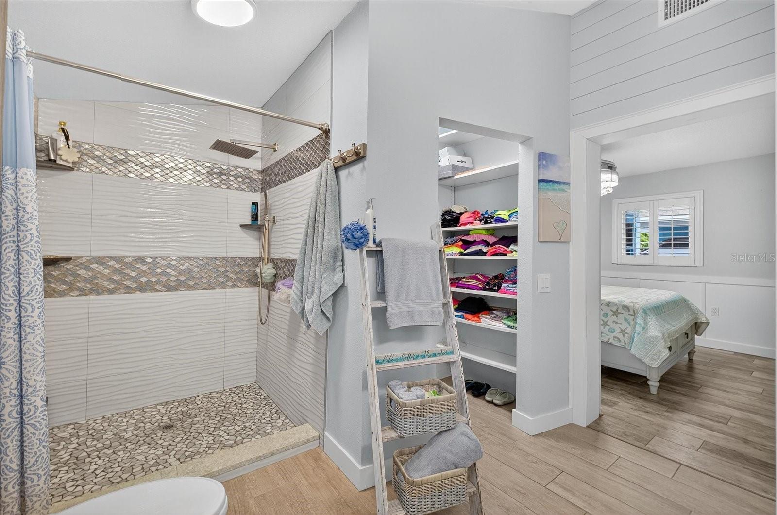 Image 9 of 72 For 4701 Floramar Terrace