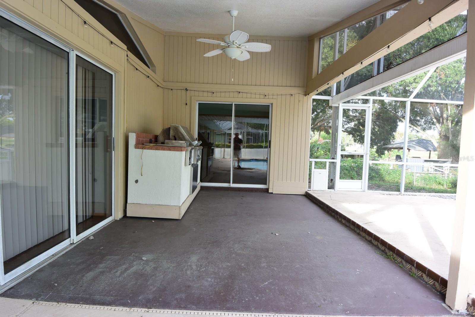 Image 65 of 76 For 370 Telford Court