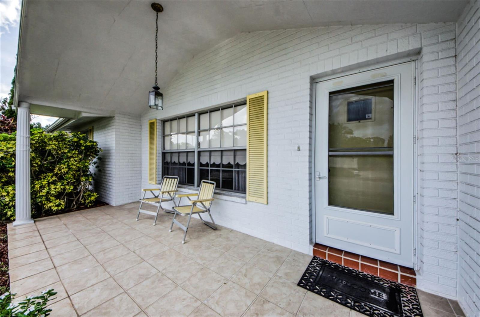 Listing photo id 1 for 7812 Cherrytree Lane