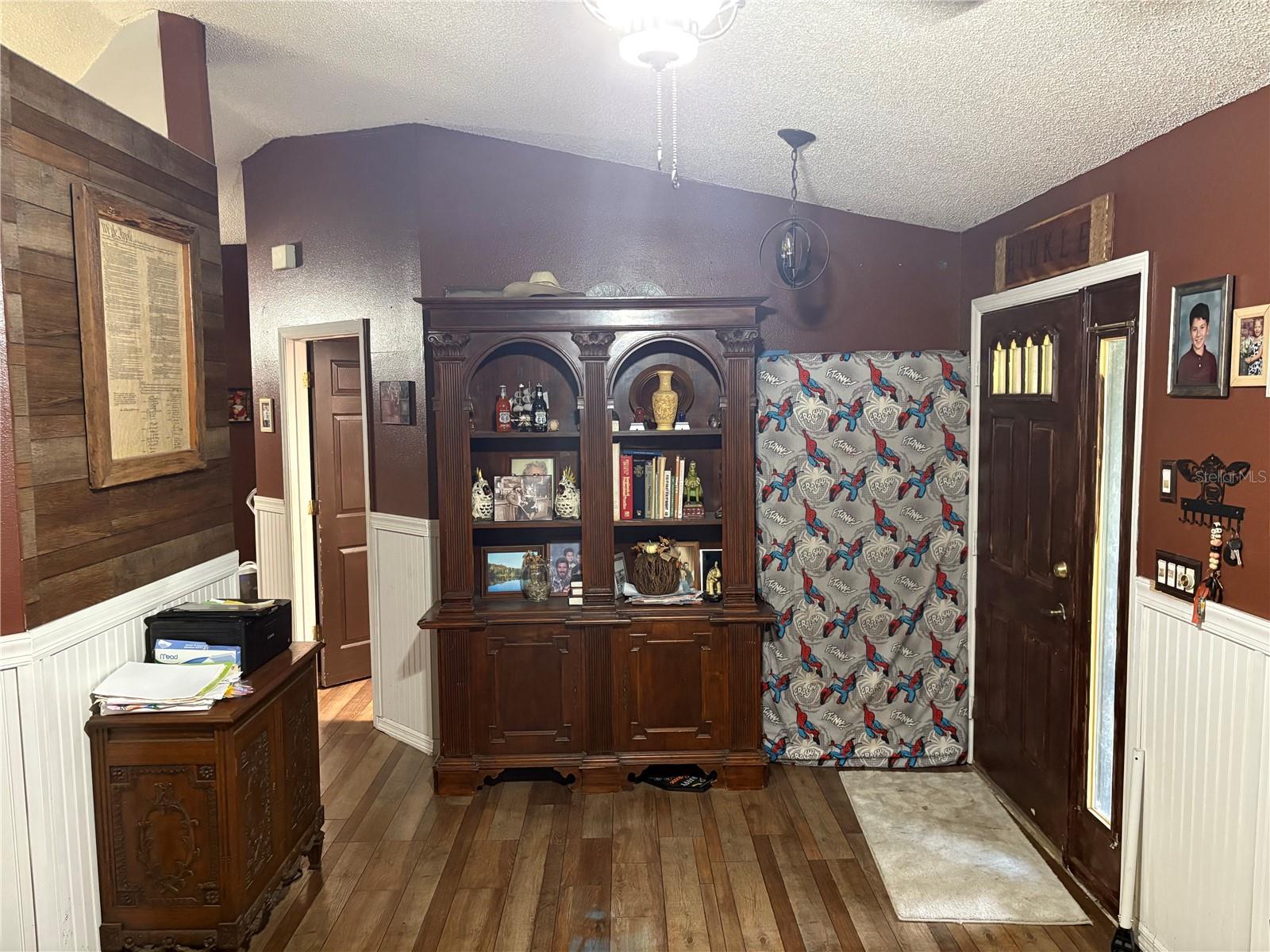 Image 12 of 20 For 7107 Cedar Lane