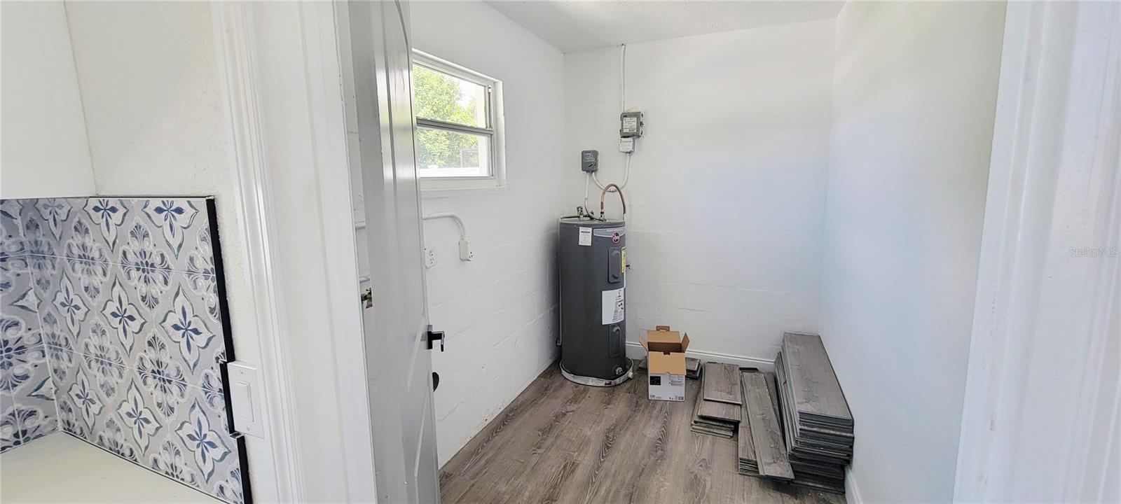Image 16 of 38 For 3615 Searobin Drive Se