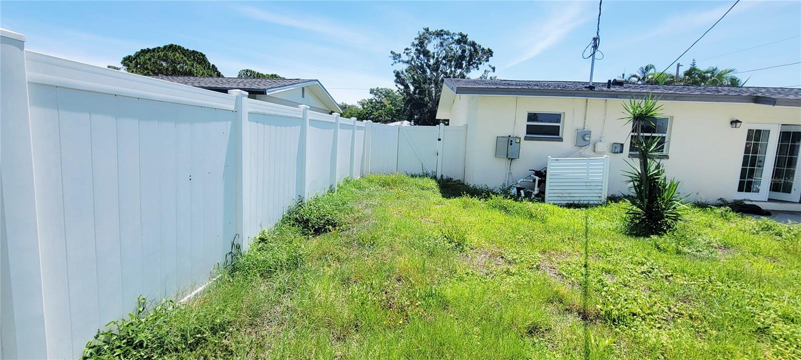 Image 31 of 38 For 3615 Searobin Drive Se