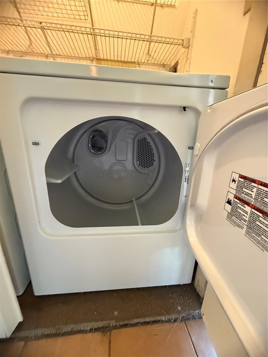 Image 36 of 48 For 208 Palmetto Ct 208