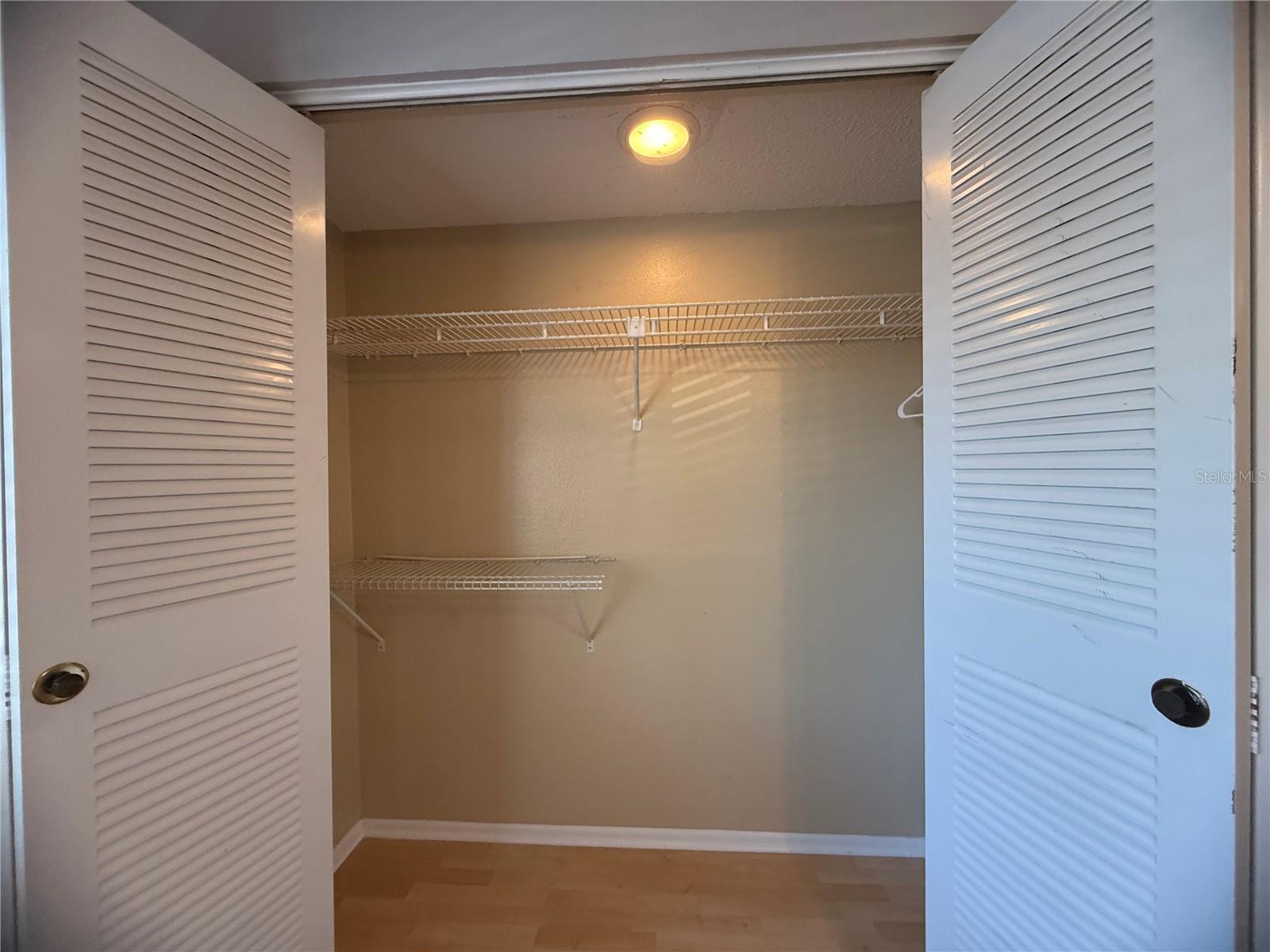 Image 40 of 48 For 208 Palmetto Ct 208