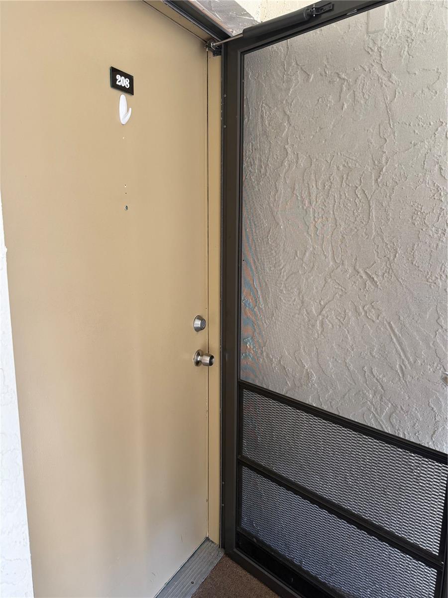 Image 47 of 48 For 208 Palmetto Ct 208