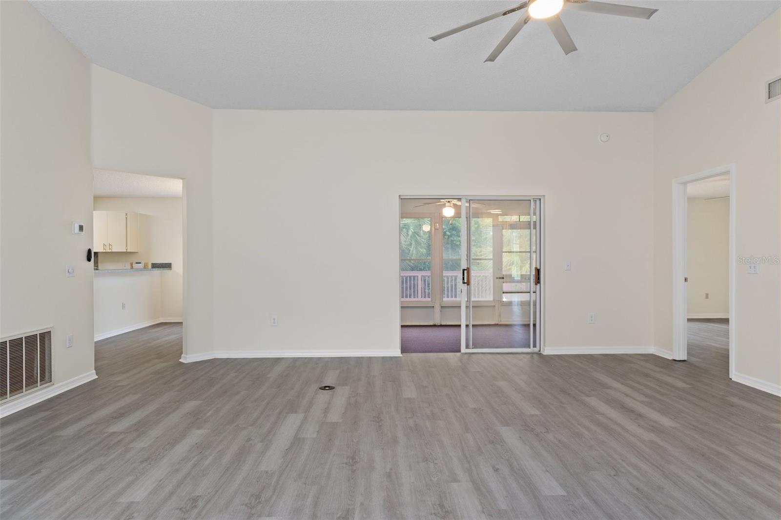 Image 13 of 62 For 931 Starjasmine Place