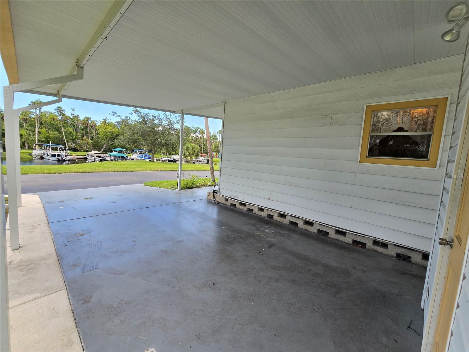 Image 8 of 28 For 5206 Poinciana Circle