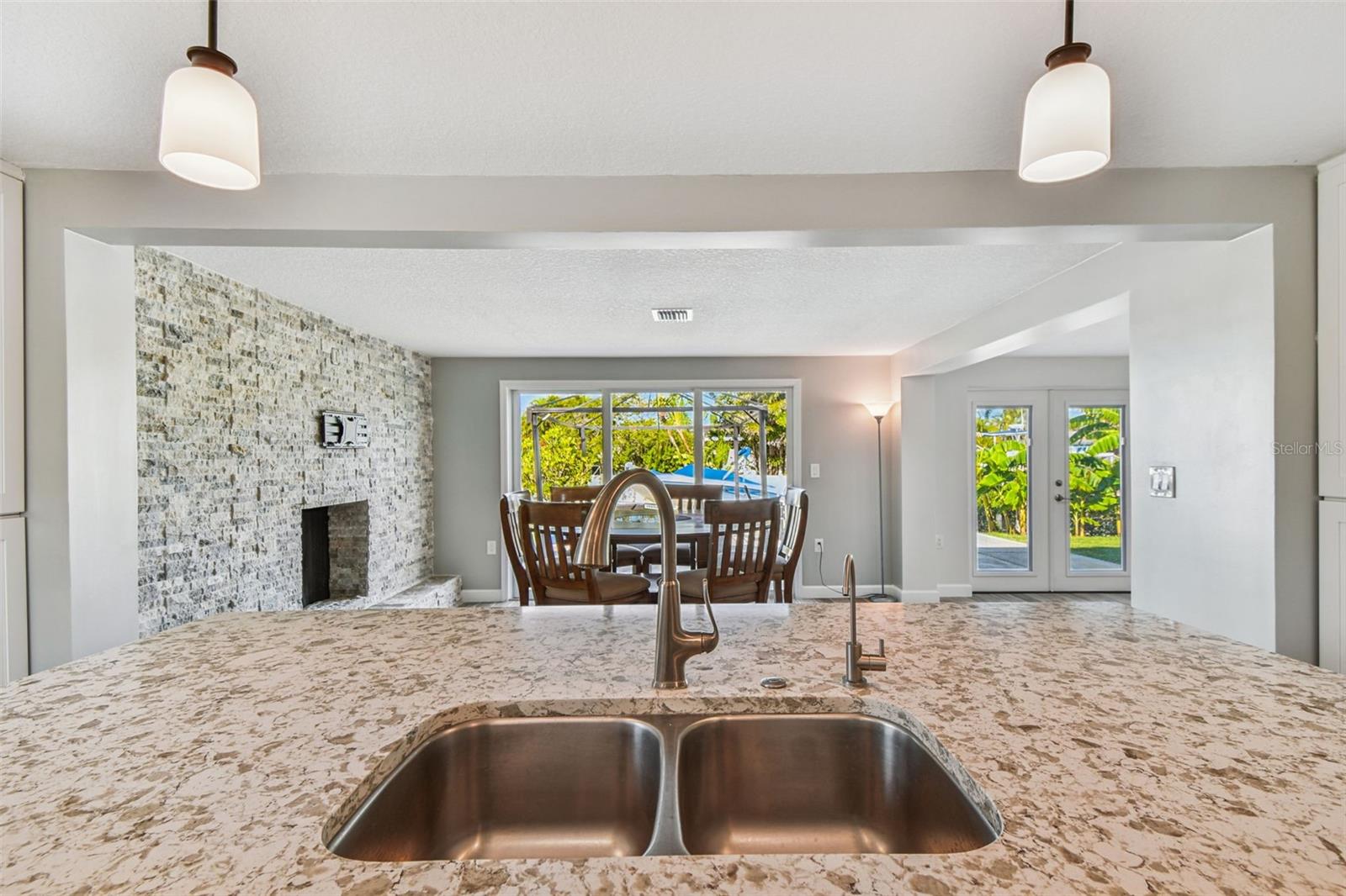 Image 13 of 93 For 13727 Coco Avenue