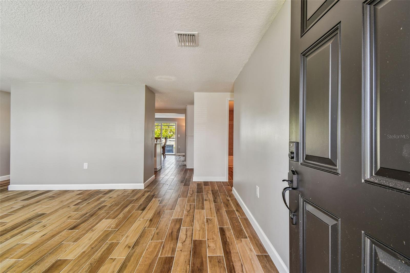 Image 5 of 93 For 13727 Coco Avenue
