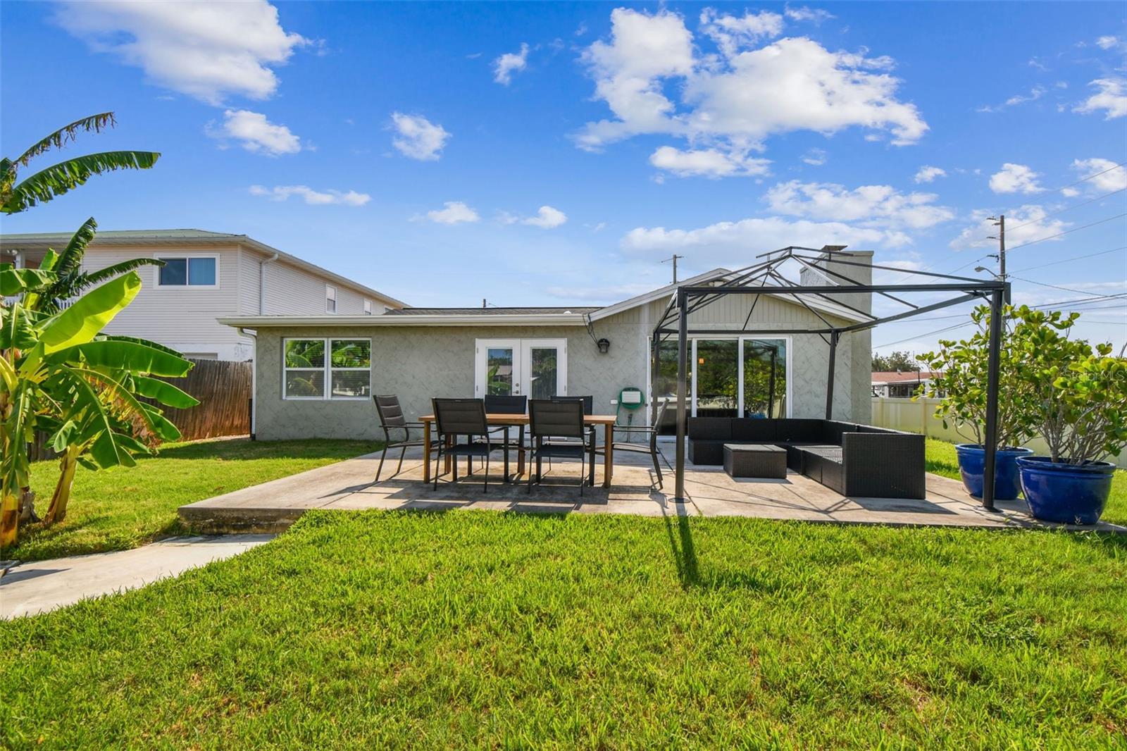 Image 55 of 93 For 13727 Coco Avenue