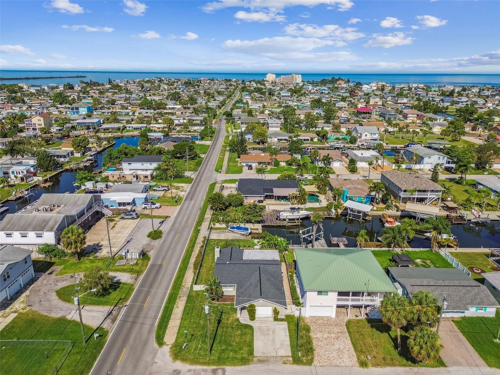 Image 59 of 93 For 13727 Coco Avenue