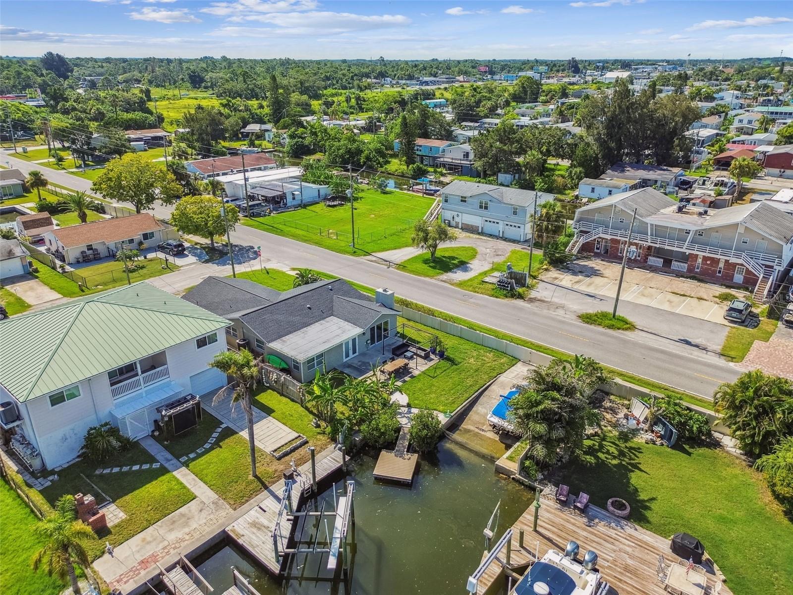 Image 70 of 93 For 13727 Coco Avenue