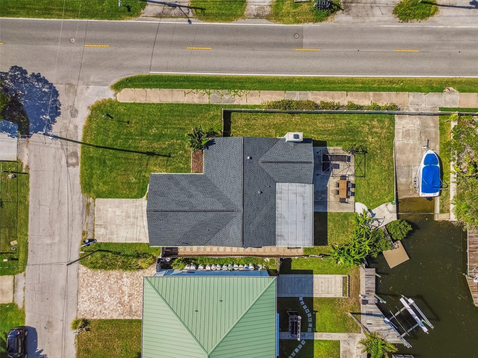Image 73 of 93 For 13727 Coco Avenue