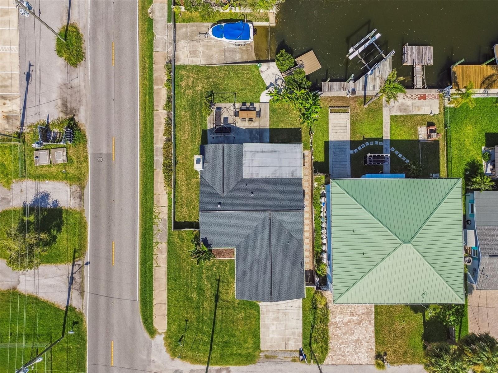Image 74 of 93 For 13727 Coco Avenue