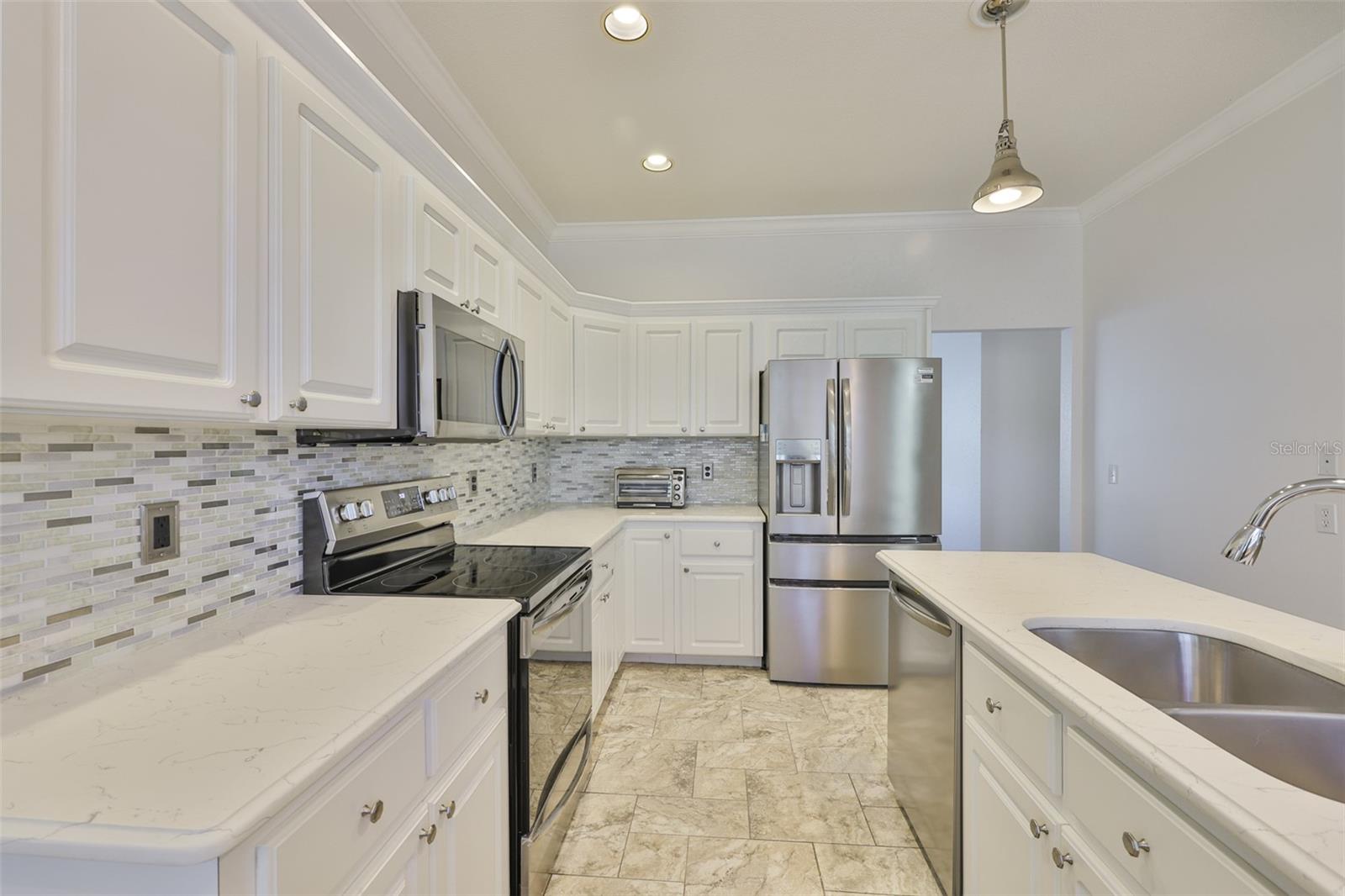 Image 10 of 40 For 2224 Barbara Drive