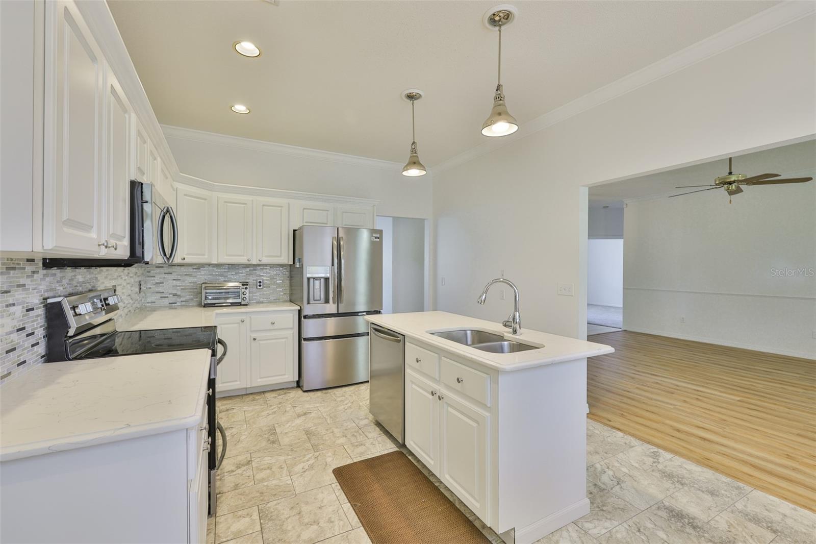 Image 11 of 40 For 2224 Barbara Drive