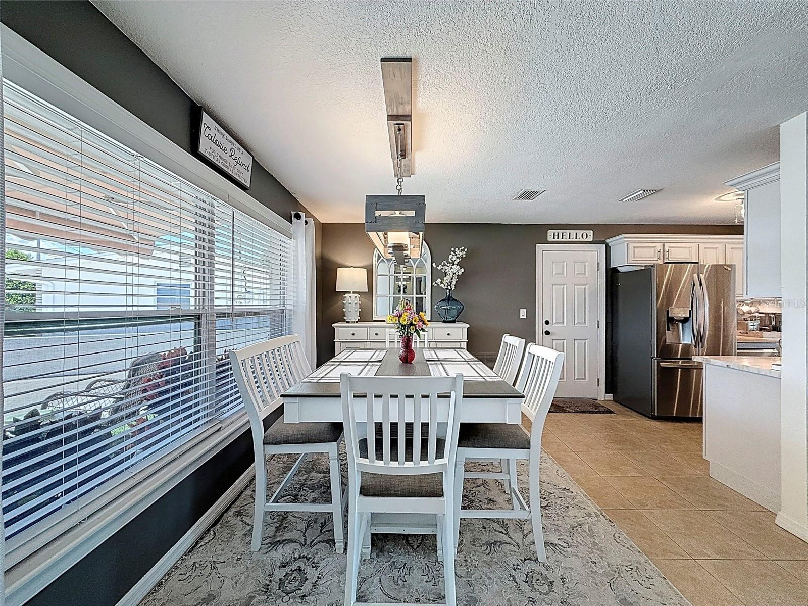 Listing photo id 21 for 12817 2nd Isle