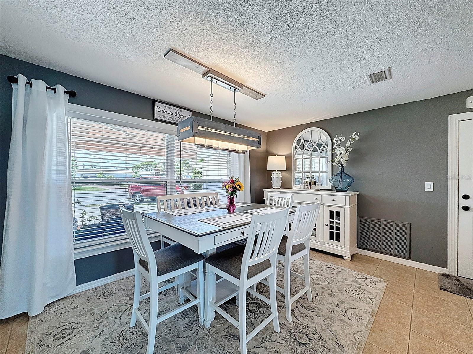 Listing photo id 22 for 12817 2nd Isle